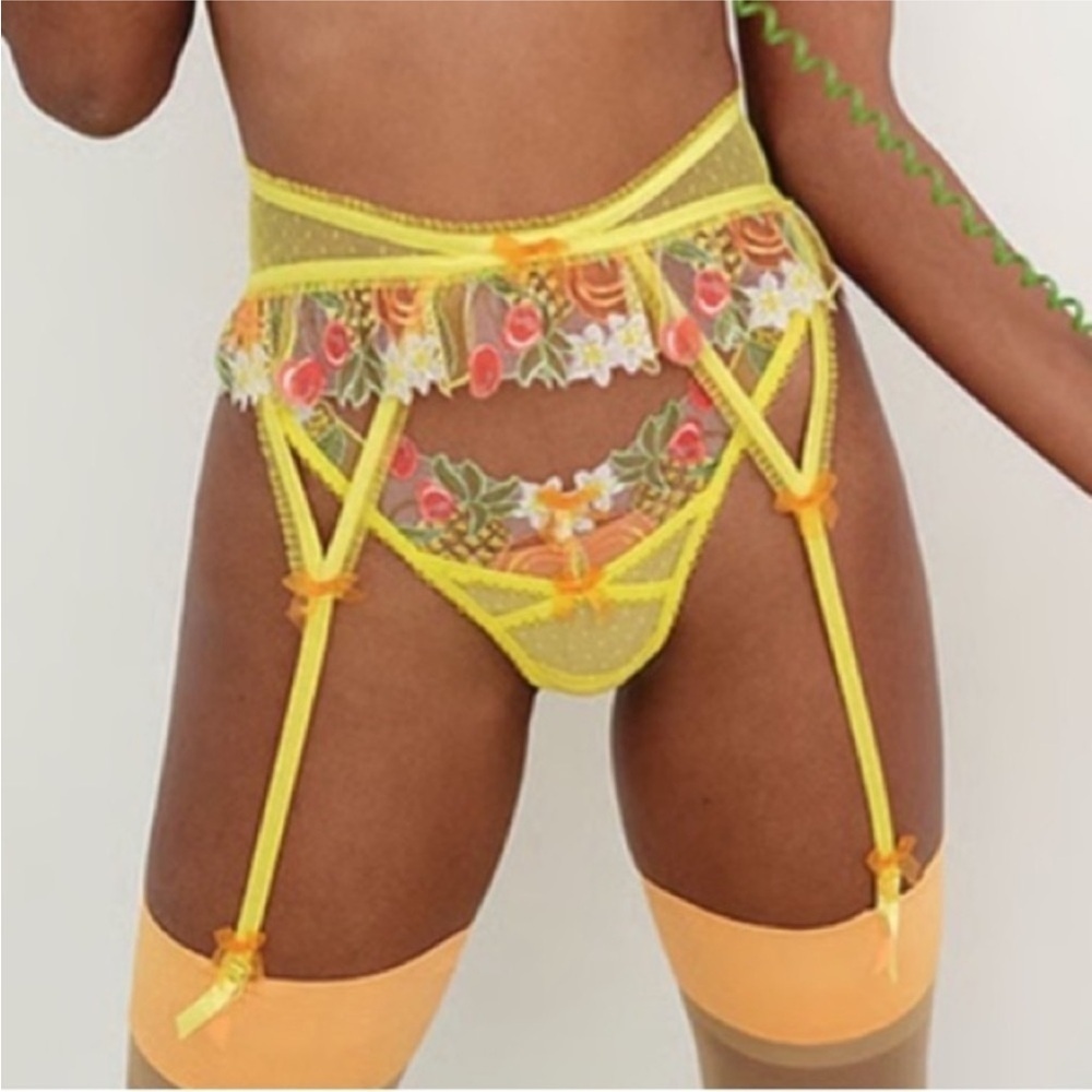 New! For love and lemons Mirabelle garter cherry pineapple 51517